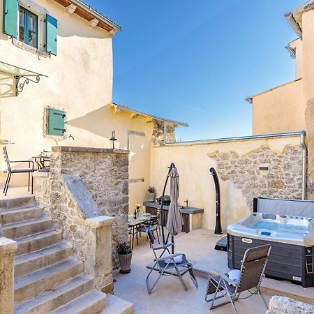 Casa Amelia In Pićan Extérieur photo