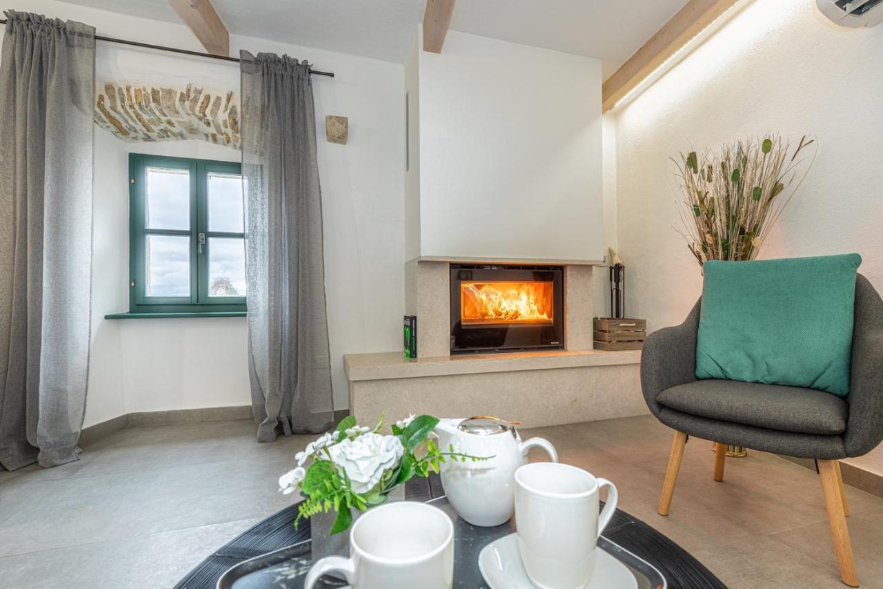 Casa Amelia In Pićan Extérieur photo