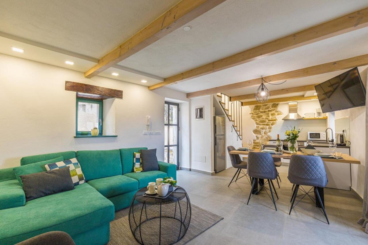 Casa Amelia In Pićan Extérieur photo