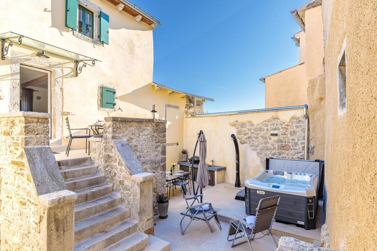 Casa Amelia In Pićan Extérieur photo