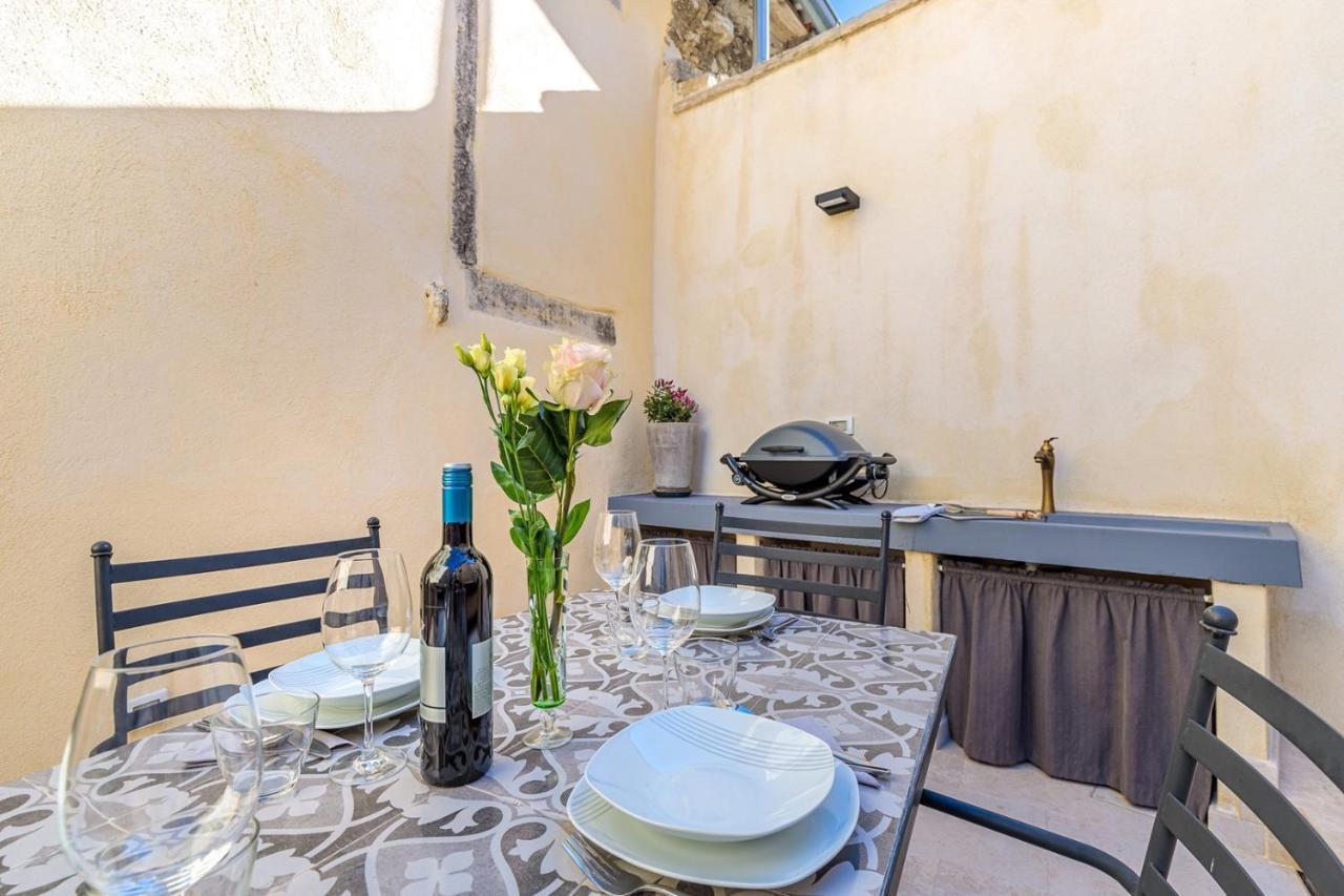 Casa Amelia In Pićan Extérieur photo